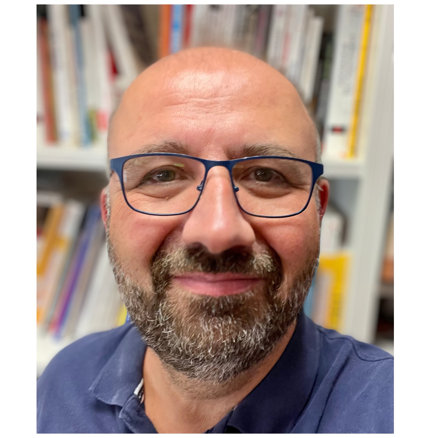 Portrait de Jérôme Bocquet, fondateur d’Eikos Concepts, spécialiste de la conception pédagogique et de la ludopédagogie.